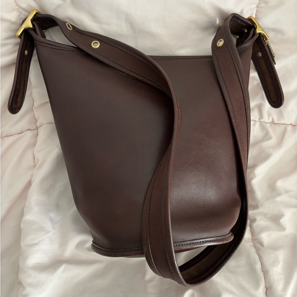 Vintage Coach Helen’s Legacy Bucket Bag 9953 Mahogany